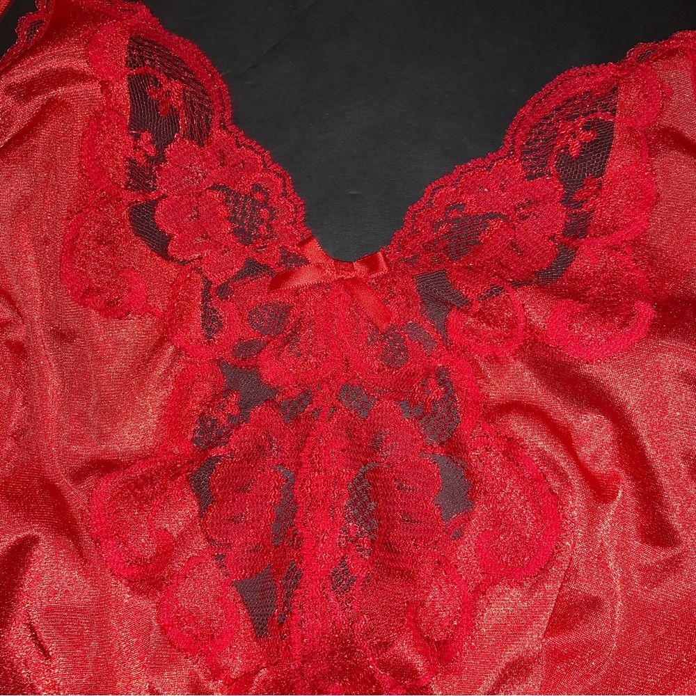 v i n t a g e :: Vibrant Floral Satin Nylon Lace Nightgown Slip Dress - Picture 9 of 14